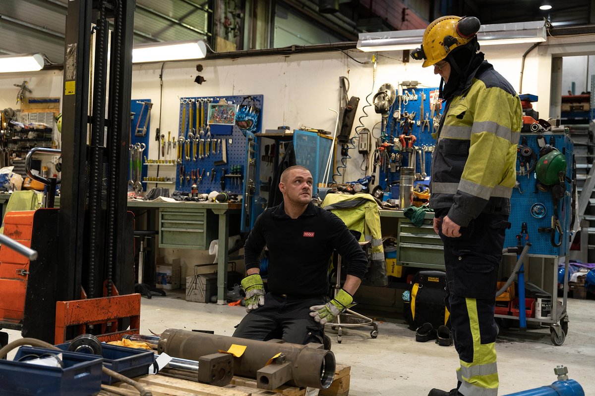 Miras Hydraulikk - Employees