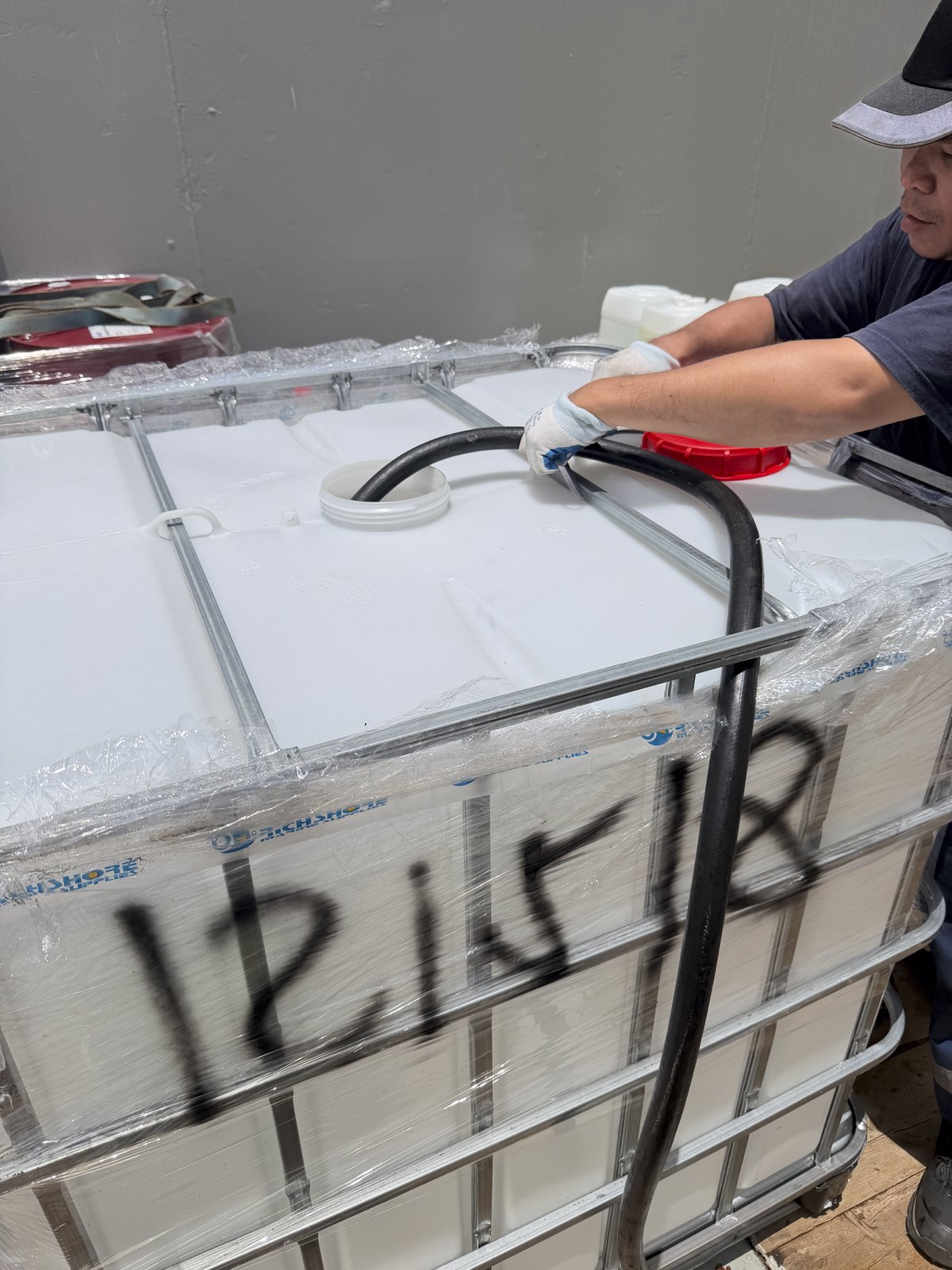 IBC for collection of old foam
