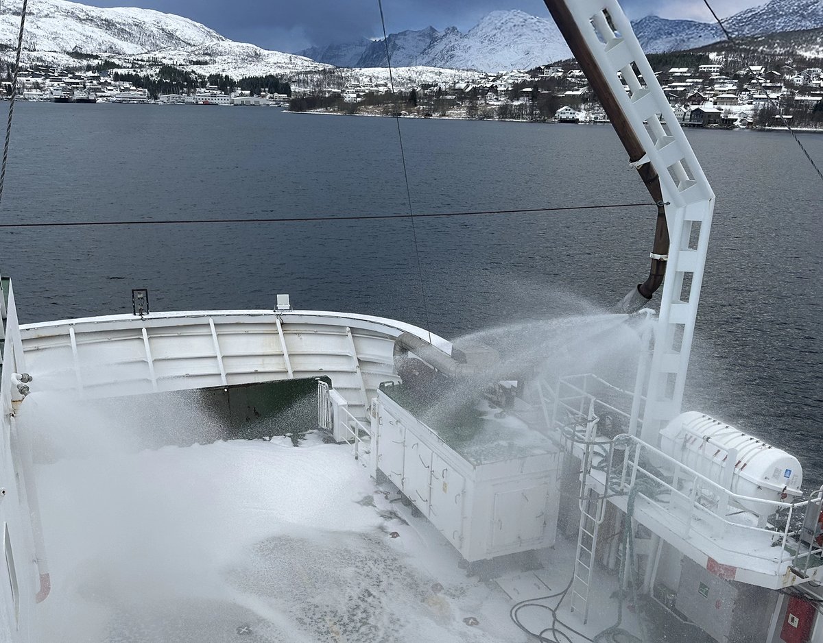 Foam test on ferry in Norway after cleaning