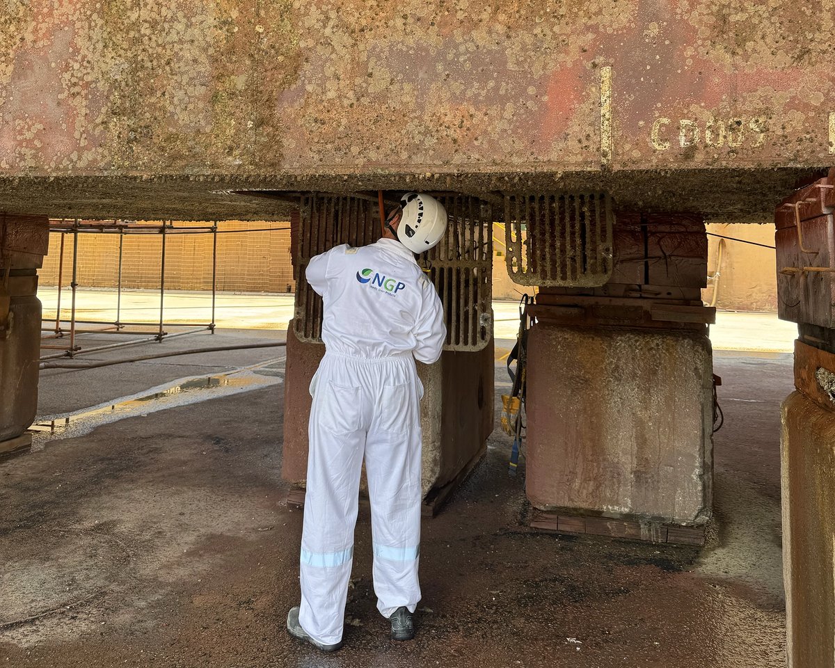 Inspection of box coolers on Sea1 Amethyst